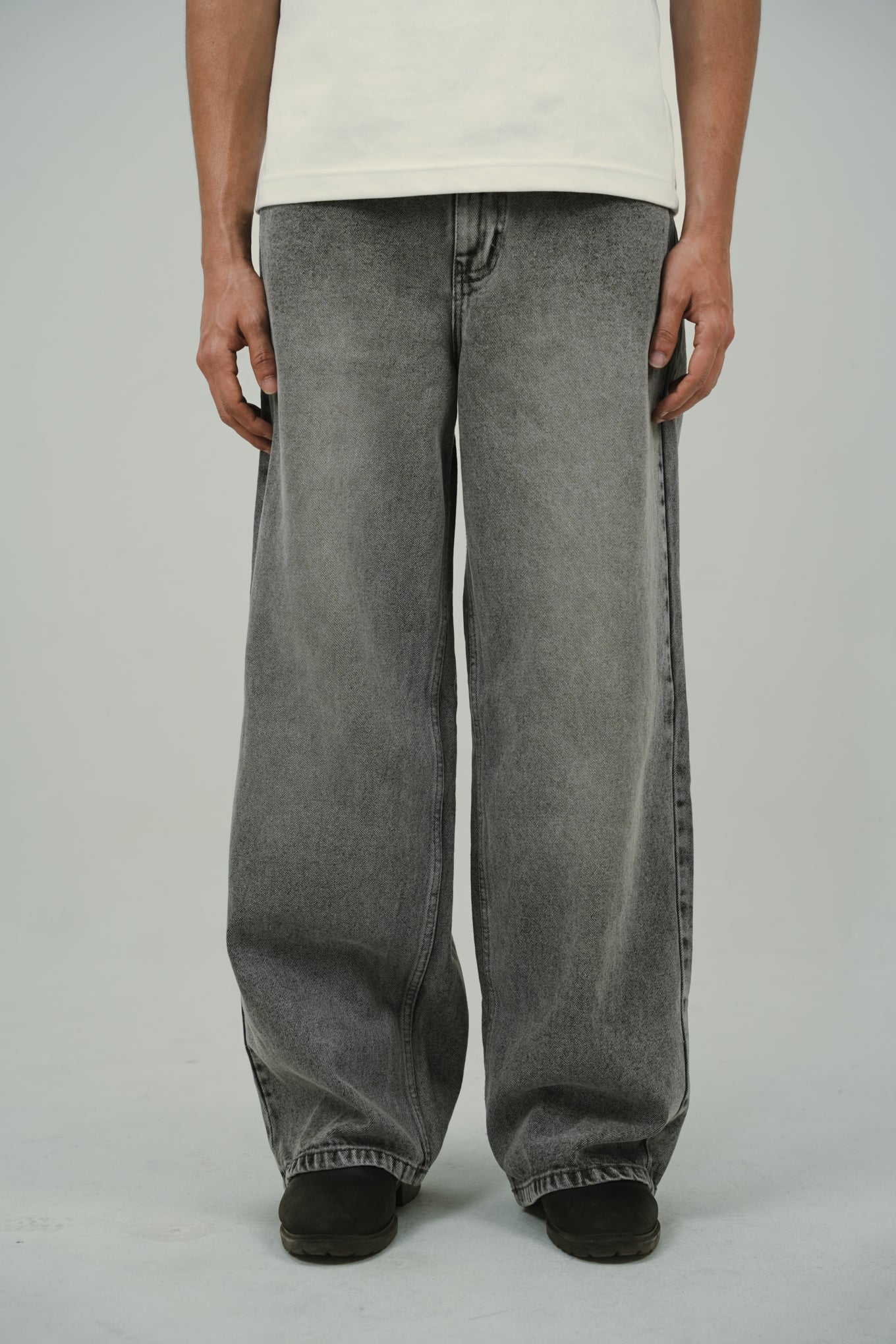 Ash Grey Baggy Jeans